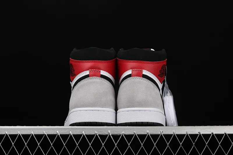All categories Air Jordan Jordan series basketball shoes Air Jordan 1 High pure original version Air Jordan 1 Light Smoke Gray AJ1 Joe 1 light smoke gray 555088-126
